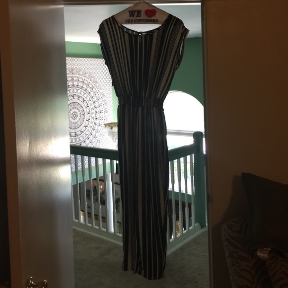 One piece - Picture 3 of 4