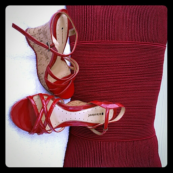 No Boundaries Red Wedge