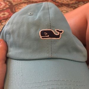 Brand new vineyard vines hat in blue