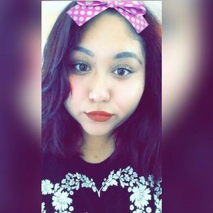 Meet your Posher, Stephanie