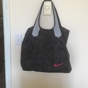 Nike gym bag with pink accents