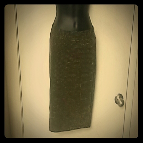 Black and Gold Stretchy Knee High Skirt