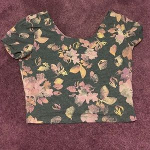 Floral crop top size small