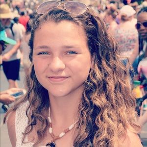 Meet your Posher, Annah