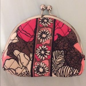 Kiss Kiss Coin Purse Mocha Rouge