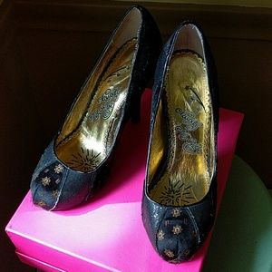 Naughty monkey high heels