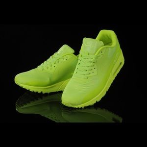 Nike Air Max Thea in Volt- 7.5 women's