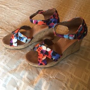Toms Wedges