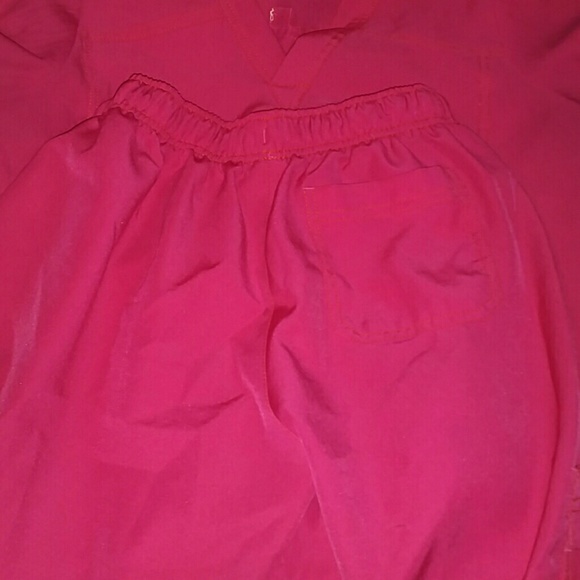 Spread good cheer scrub set pink - Picture 4 of 4