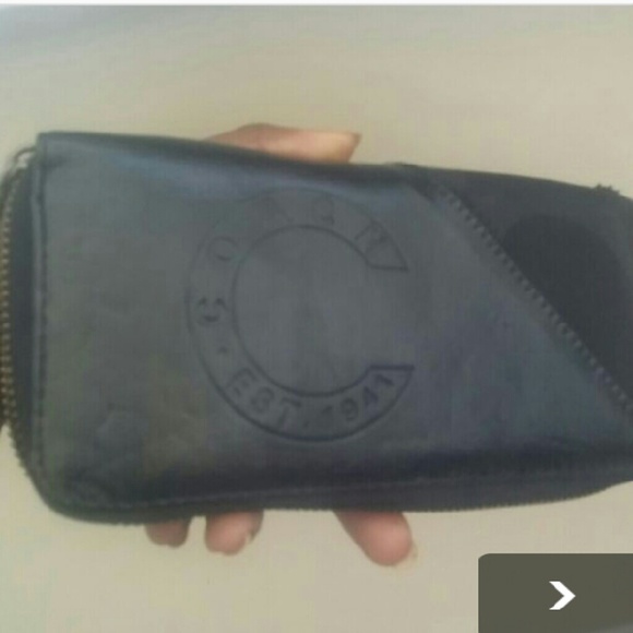 Wallets - Picture 2 of 3