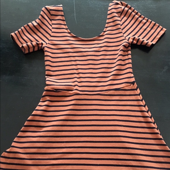 Skater dress - Picture 1 of 3