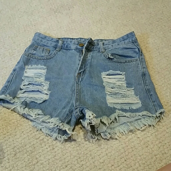 Rustic denim shorts with a stylish rips