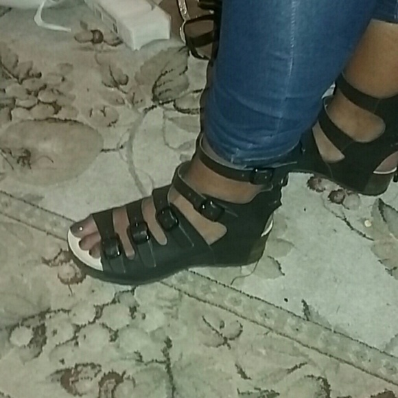 NIB Black Gladiator Style Sandals - Picture 8 of 8