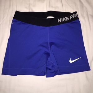 Nike Pro 3"