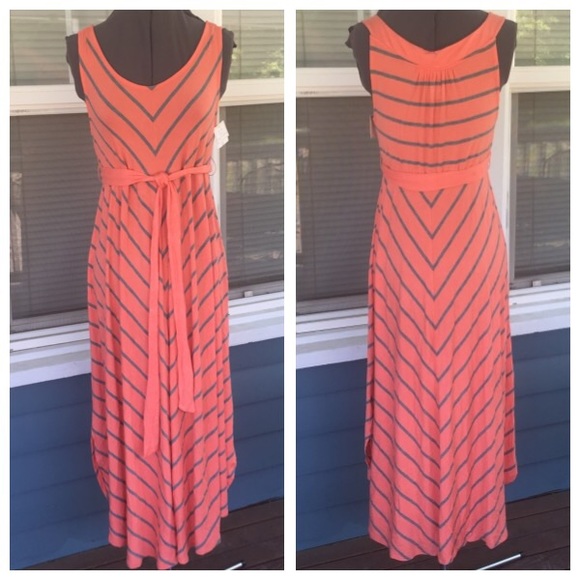 Liz Lange Dresses & Skirts - NWT🚨LIZ LANGE MATERNITY Coral/Gray Striped Dress