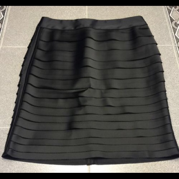 White House/Black Market Black Tiered Skirt. Sz. 2 - Picture 1 of 2