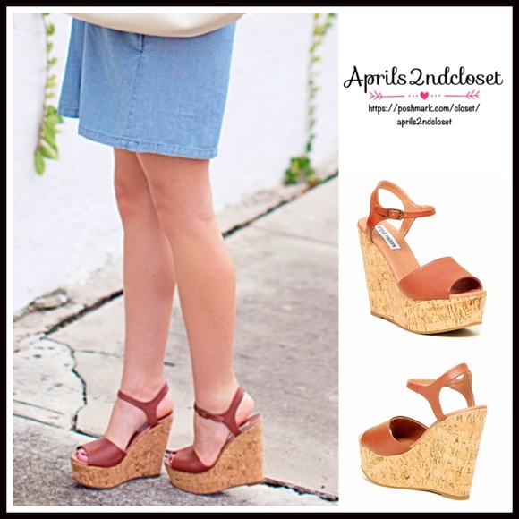 ❌SOLD❌❗️1-HOUR SALE❗️STEVE MADDEN SANDALS Wedge - Picture 3 of 8