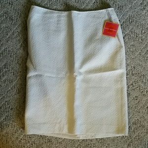 @bethanymanning *White and Silver Pencil Skirt*