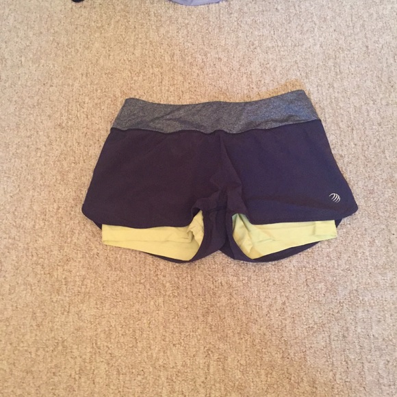Athletic shorts