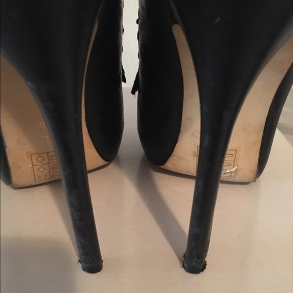 Aldo Black and gold fringe heels - Picture 3 of 3