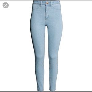 High waisted jeans