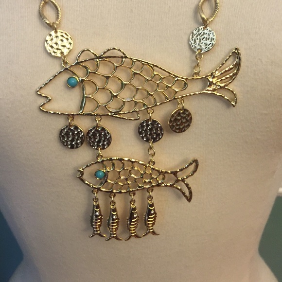 Lilly Pulitzer Montauk necklace - Picture 2 of 3