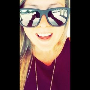 Meet your Posher, Karli