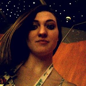 Meet your Posher, Emily