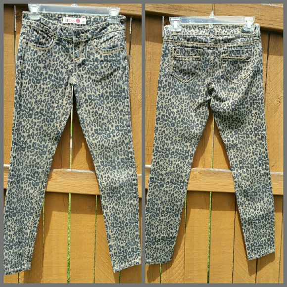 1st Kiss 💋 Animal Print Skinny Jeans - Picture 3 of 5