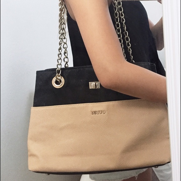 Guess Handbag - Picture 2 of 3
