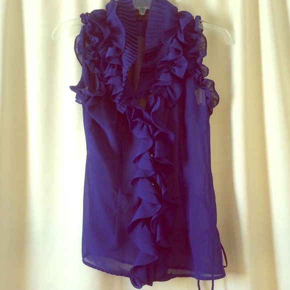 Forever21 button down ruffle blouse