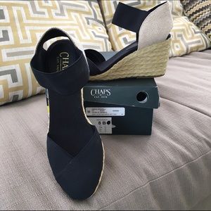 NWT chaps brand Black and Tan dressy casual shoes