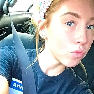 Meet your Posher, Briana