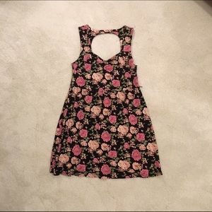 Forever 21 Black Floral Summer Dress 🌸