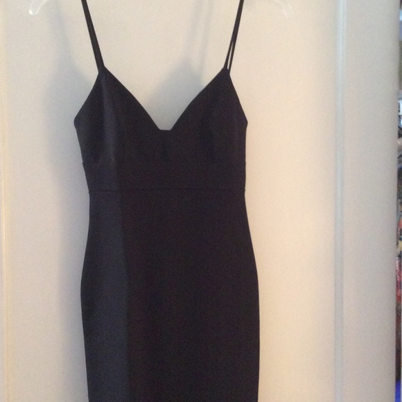 Lulus Dresses & Skirts - LULUS DON'T TELL 'EM BLACK BODYCON MIDI DRESS