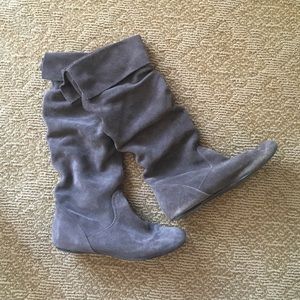Steve Madden Scrunch Suede Gray Fold Over Boots 8