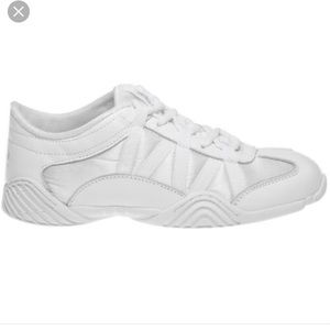 Infinity Evolution Cheerleading Sneaker