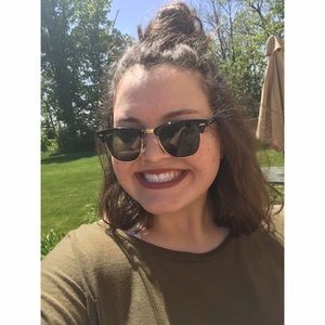 Meet your Posher, Emma