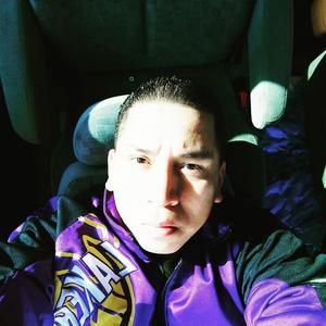 Meet your Posher, Omar