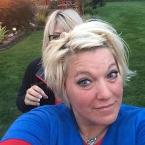 Meet your Posher, Denise