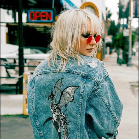 Meet your Posher, Angela