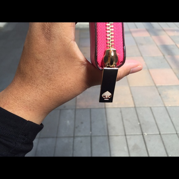 Brand New Kate spade authentic leather wallet - Picture 3 of 4