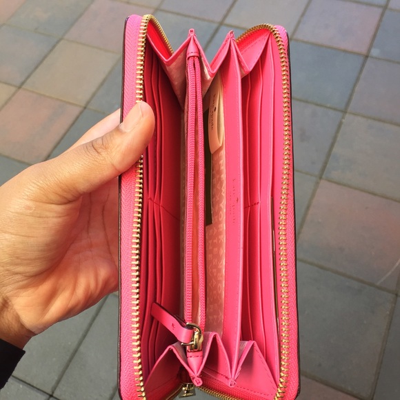 Brand New Kate spade authentic leather wallet - Picture 4 of 4
