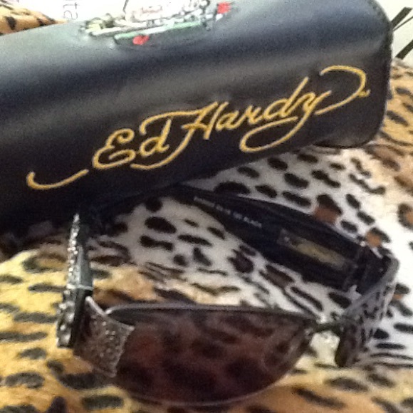 Exquisite Ed Hardy glasses