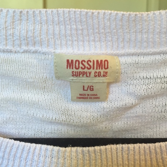 White pullover - Picture 2 of 3