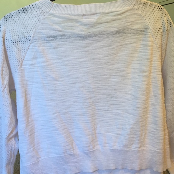 White pullover - Picture 3 of 3