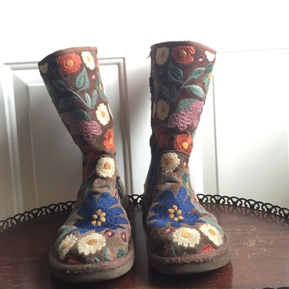 Vintage Embroidered Uggs