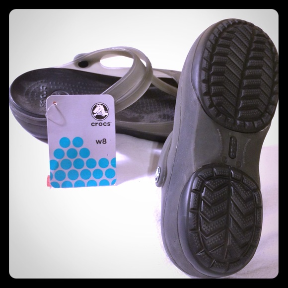 New Women's Crocs Sandals in Black Size 8