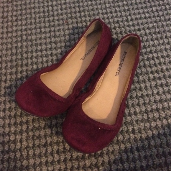 Maroon flats