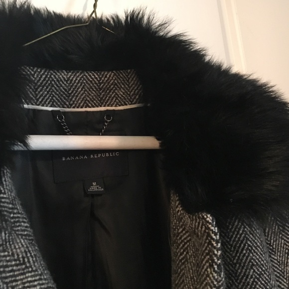 Banana Republic Wool Winter Coat w/ Lamb Collar - Picture 3 of 8